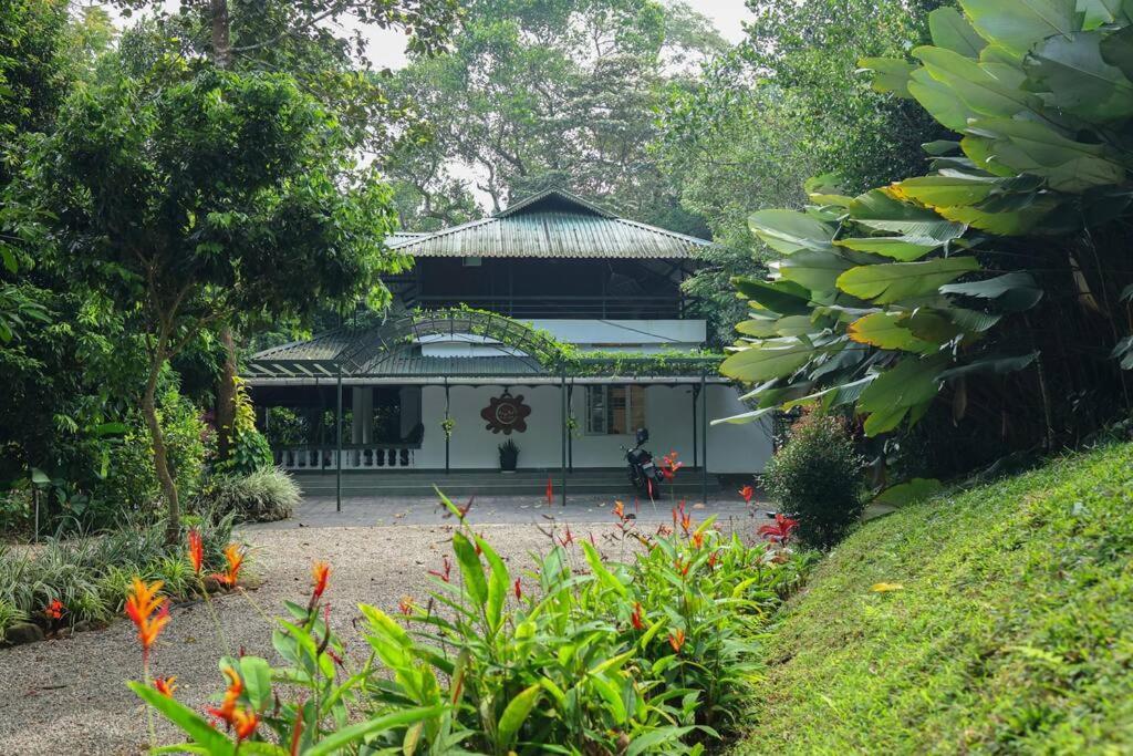 Villa Breezy Point Vagamon Exterior foto